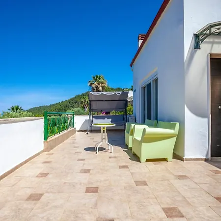 Viorelis Sea View Вилла Фурка
